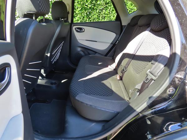 Used Renault Captur RO67YWT 13