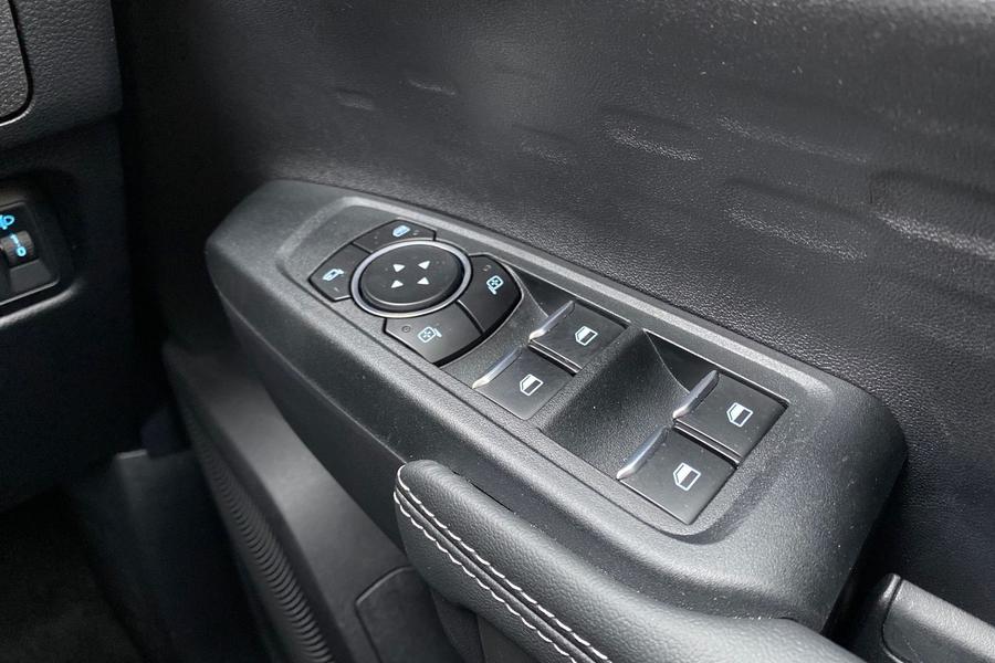 Ford RANGER Photo e240ec38-23bd-4105-8da5-30d6a331afc2.jpg