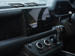 Land Rover Defender 90 Photo 24