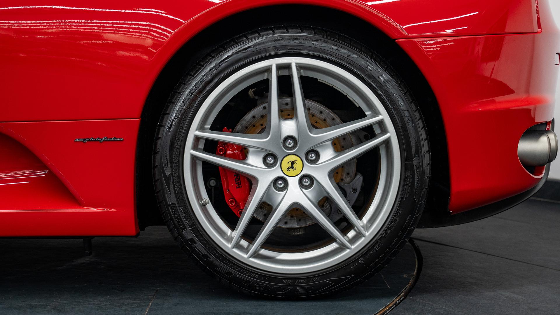 Ferrari F430 Photo e2664b29-4177-449f-9e7b-ba04605c7568.jpg
