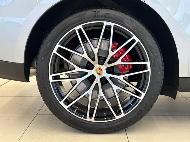 PORSCHE Macan Photo 25