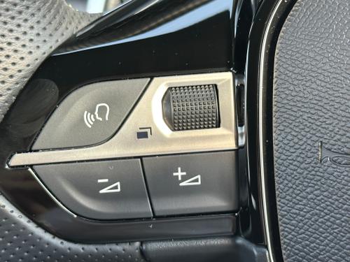 Peugeot 2008 Photo e28b0588-1252-4d4c-a7a8-843fdf619a2e.jpeg