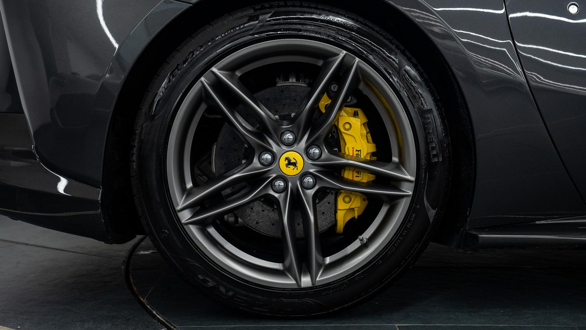 Ferrari 812 Photo e28c06be-43d6-4684-a421-ae602fa79682.jpg