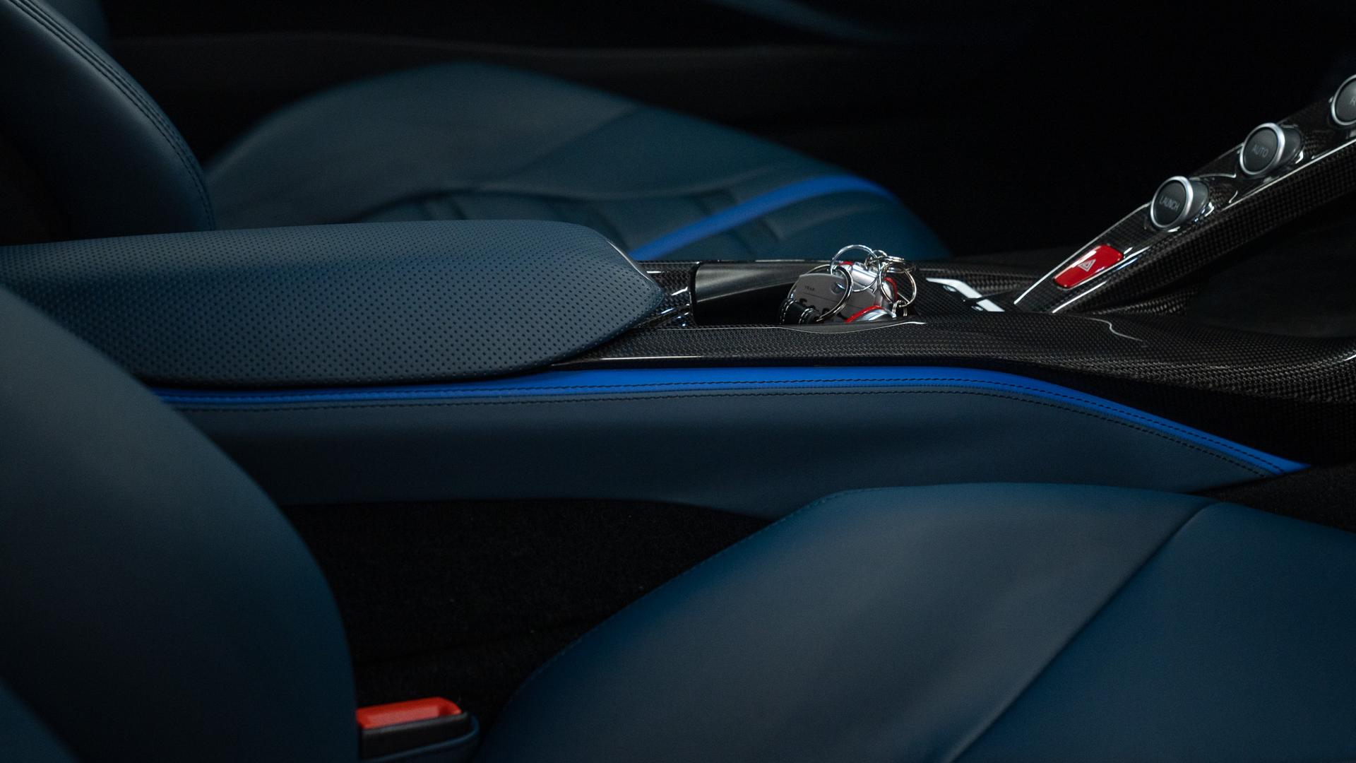 Ferrari 812 Photo e28f0a70-bac6-4f52-b420-ed1b47715848.jpg