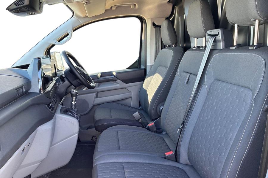 Ford TRANSIT CUSTOM Photo e293223b-d667-42e8-b21a-6720ec685cdb.jpg