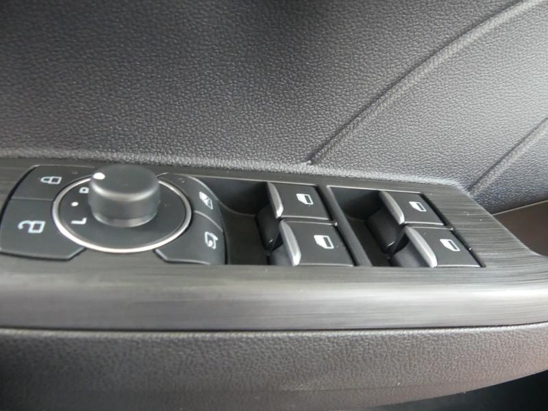 Ford Kuga Photo e2ab5907-8810-47a3-ac2f-0376fd9c57b4.jpg