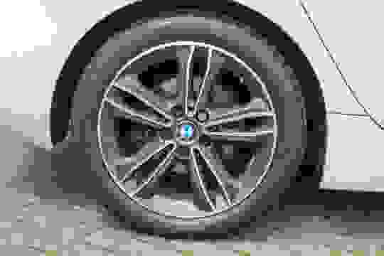 BMW 1 SERIES Photo e2ae0334-088d-41a5-aaa2-abc00203a22a.jpg