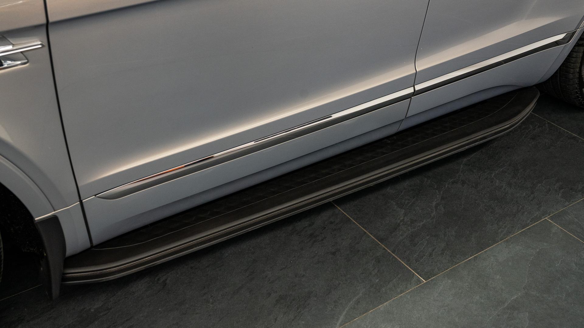 Bentley Bentayga Photo e2b006ca-0bda-4c3f-86bb-3e74c842ffd6.jpg