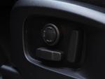 Land Rover Defender 90 Photo 29