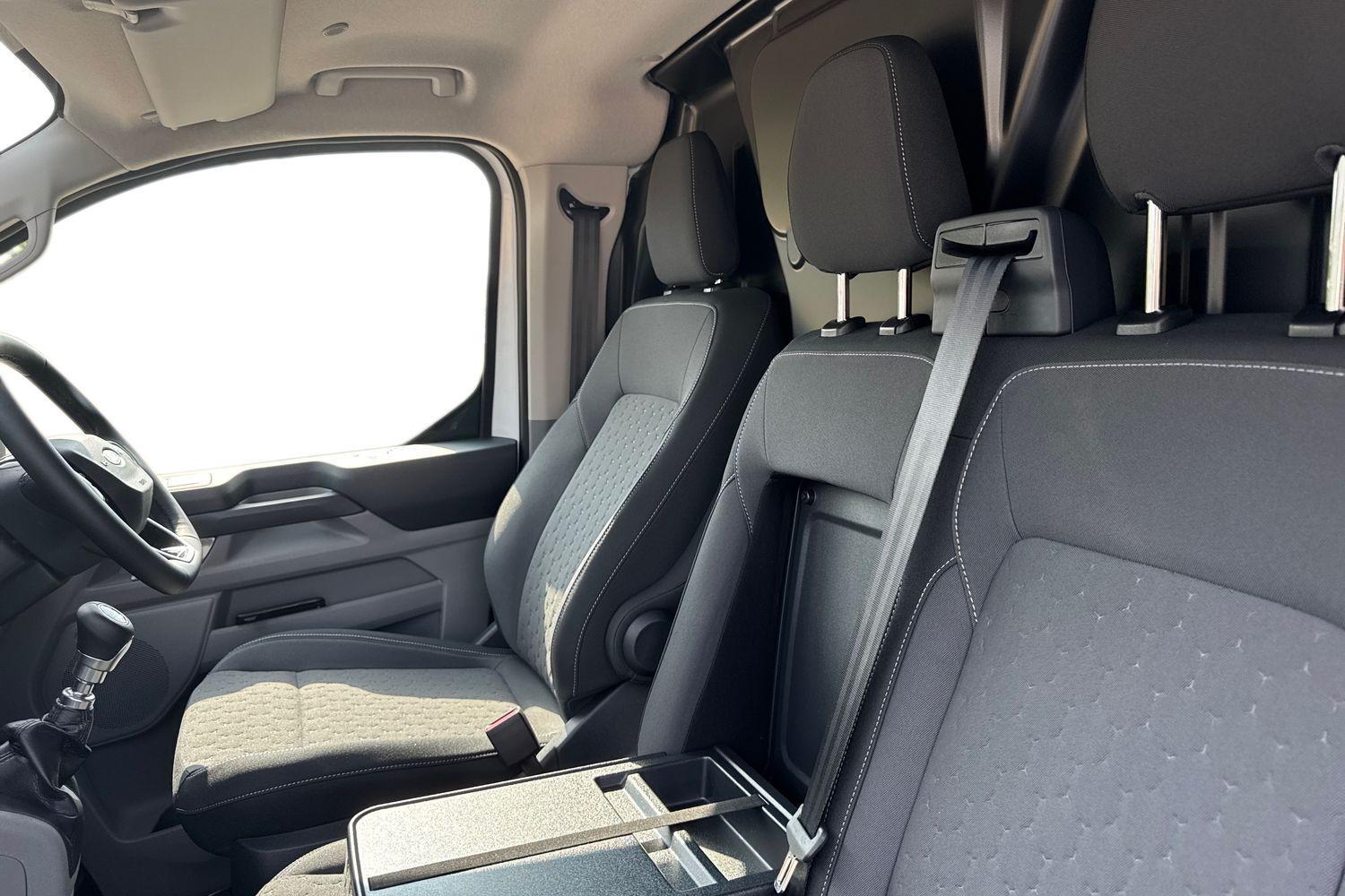 Ford TRANSIT CUSTOM Photo 11