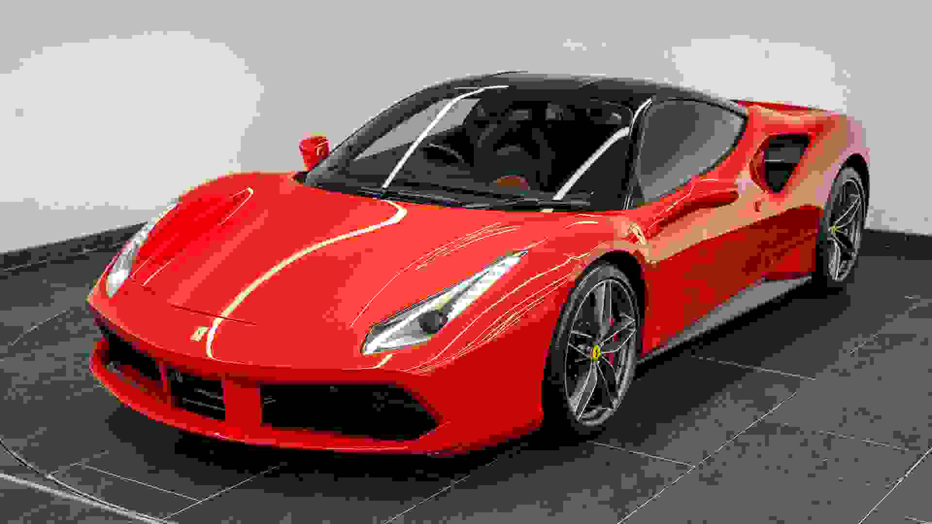 Ferrari 488 Photo e2d4b3fb-cf76-4137-a40b-9a8fb71bba8f.jpg