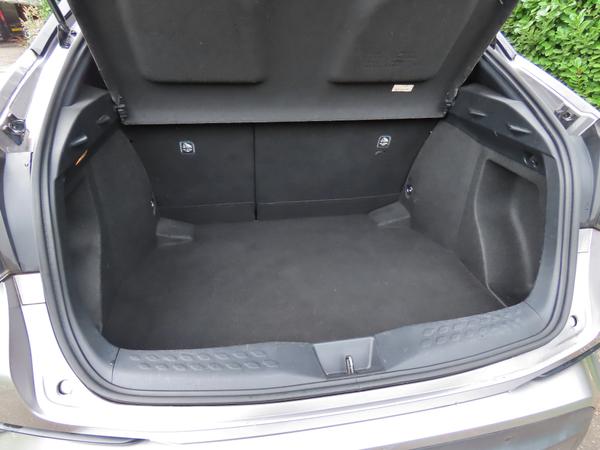 Used Toyota C-HR WM68YHU 12