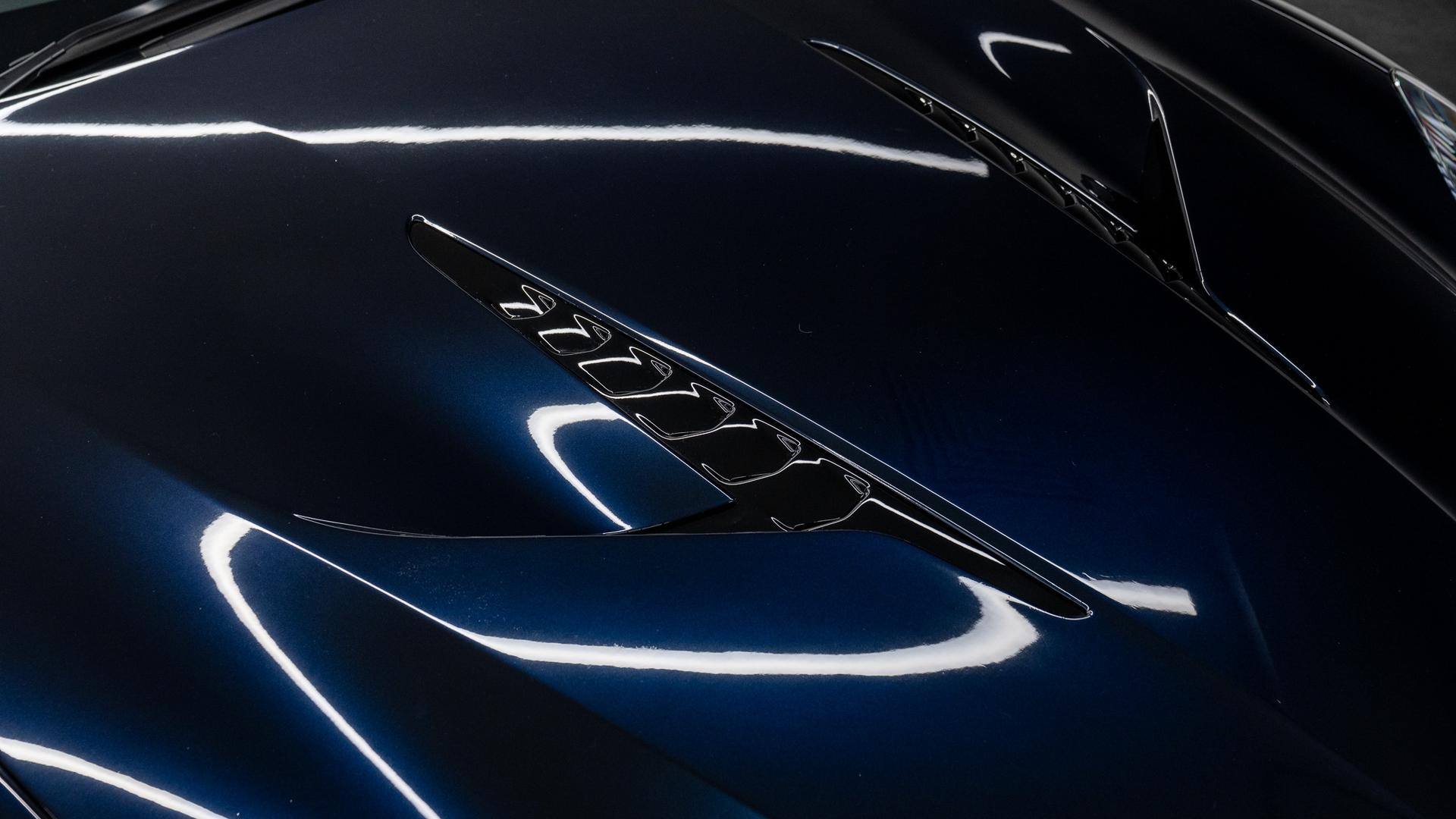 Aston Martin Vanquish Photo e2db36b1-111e-45de-8362-c5142c8826c4.jpg