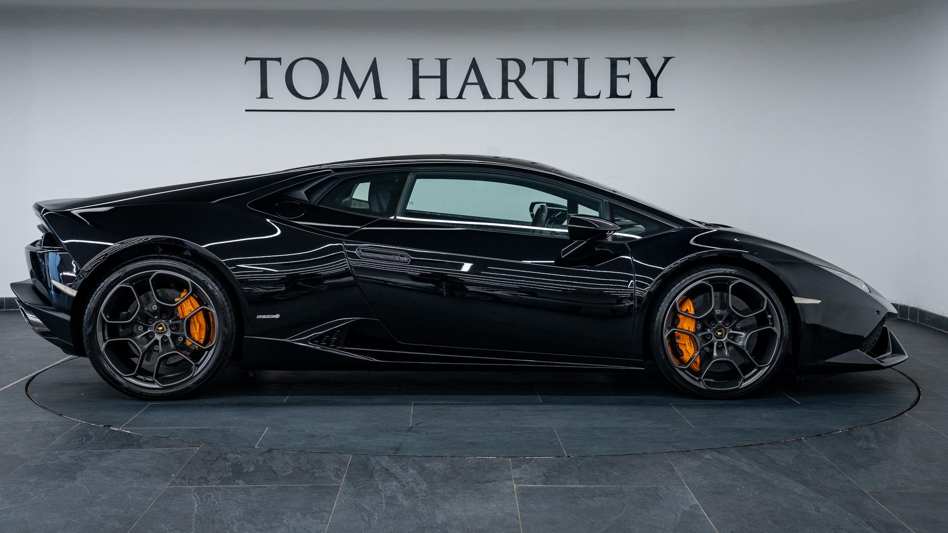 LAMBORGHINI Huracan Photo e2e6f693-928b-4488-97cc-d52914d8bee9.jpg