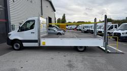 Mercedes-Benz Sprinter Photo 15