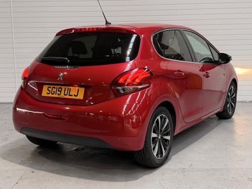 Peugeot 208 Photo e2edf9ad-2ad7-4d4c-a63a-df193db14ab0.jpeg