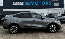 Renault ARKANA Photo 1
