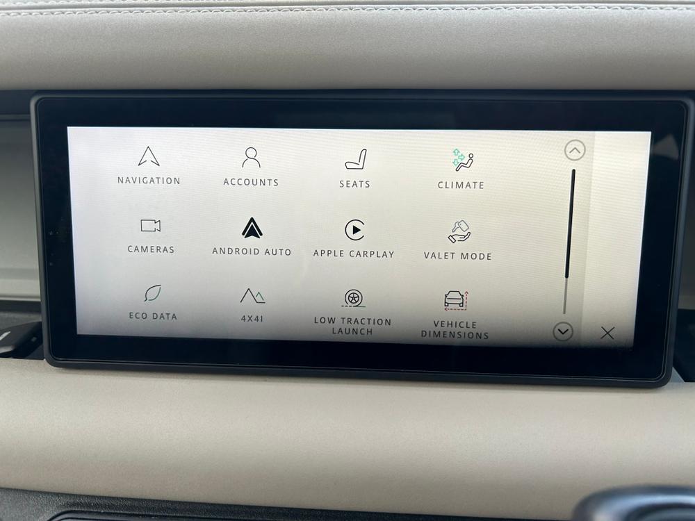Used Land Rover Defender 110 LB21APX 29