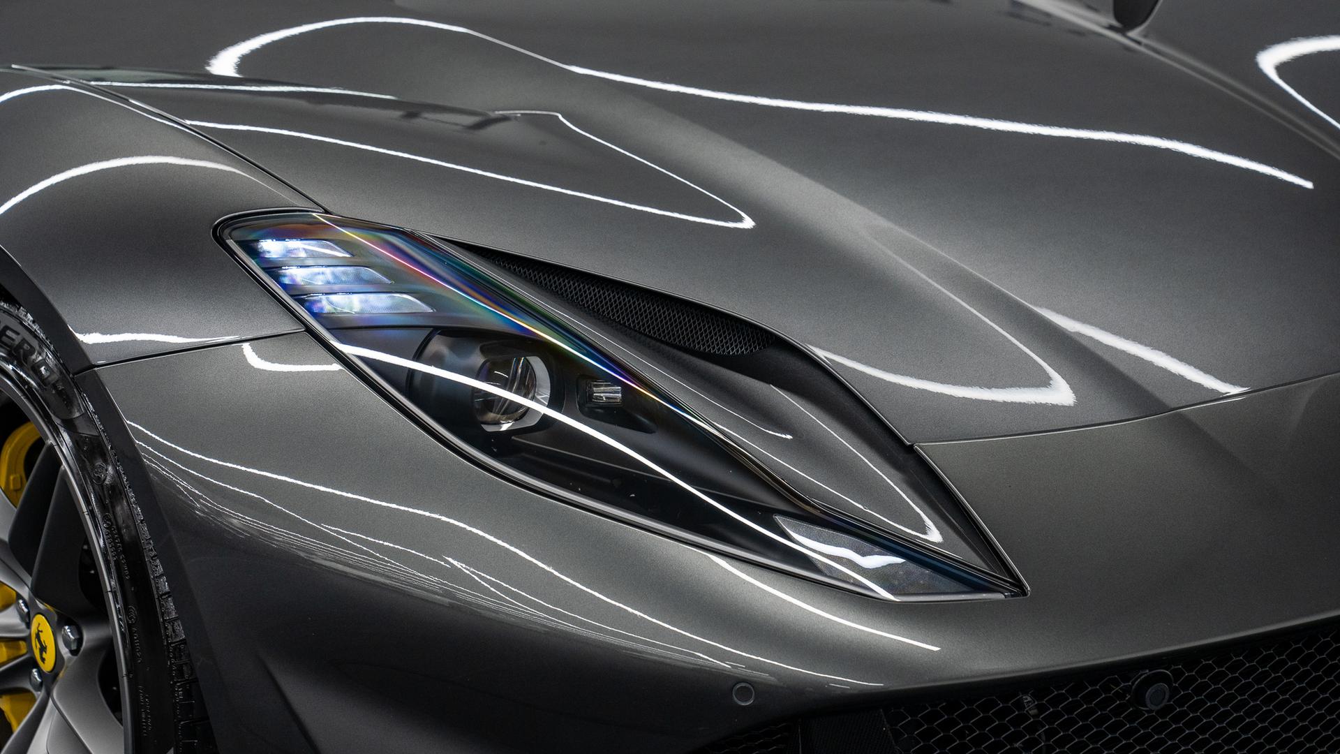 Ferrari 812 Photo e30af0b1-5cea-48c8-a6b2-e750a1bae832.jpg