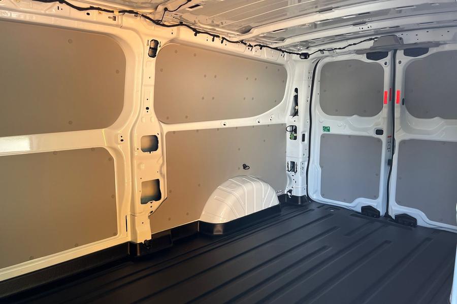 Ford TRANSIT CUSTOM Photo e30d0b92-8907-456c-b065-7c0ad763d984.jpg