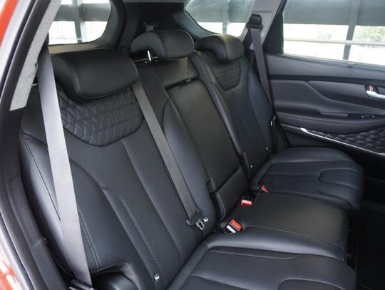 Hyundai Santa Fe Photo e30fb98f-c5bc-42b3-8b28-d9dc6236f02e.jpg