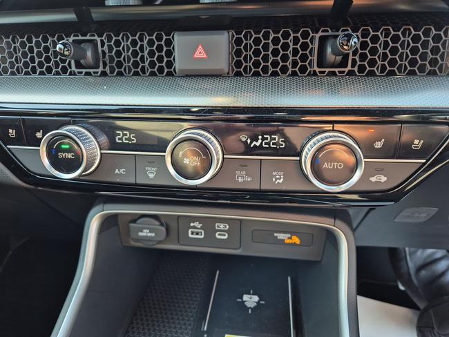 Honda CR-V Photo e322c34b-5e85-4e47-92b8-31ad4d6e98cc.jpg