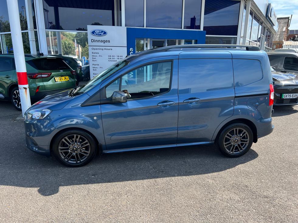 Ford Transit Courier Photo e32acecc-25b6-450d-872c-720a81c4f7ed.jpeg
