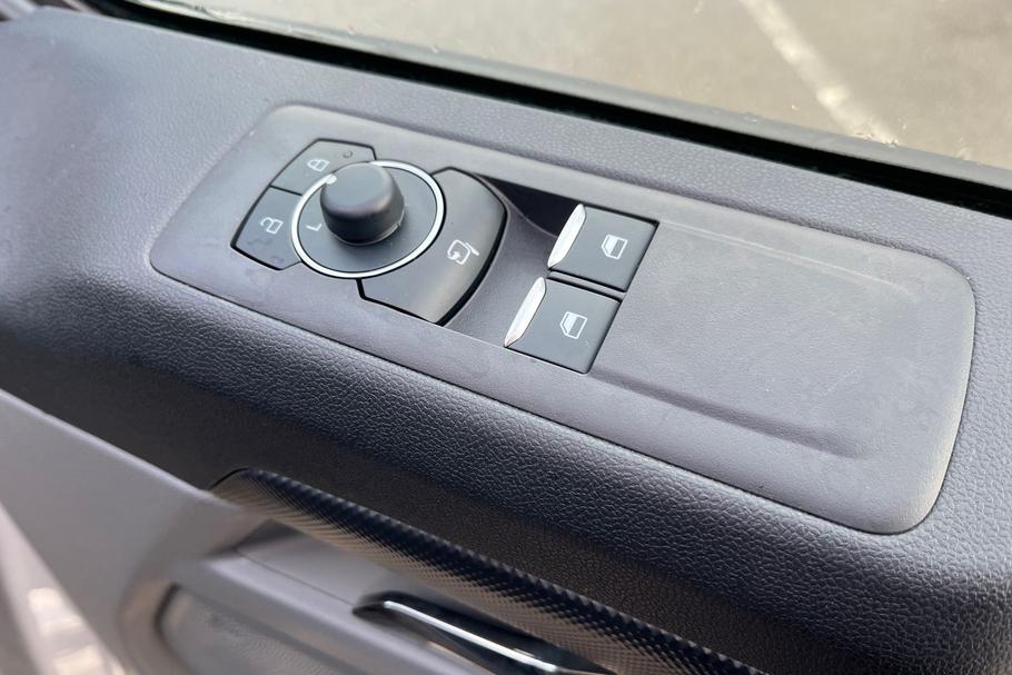 Used Ford TRANSIT CUSTOM CUSTOMMSRT01 8