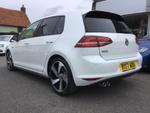 Volkswagen Golf Photo 16