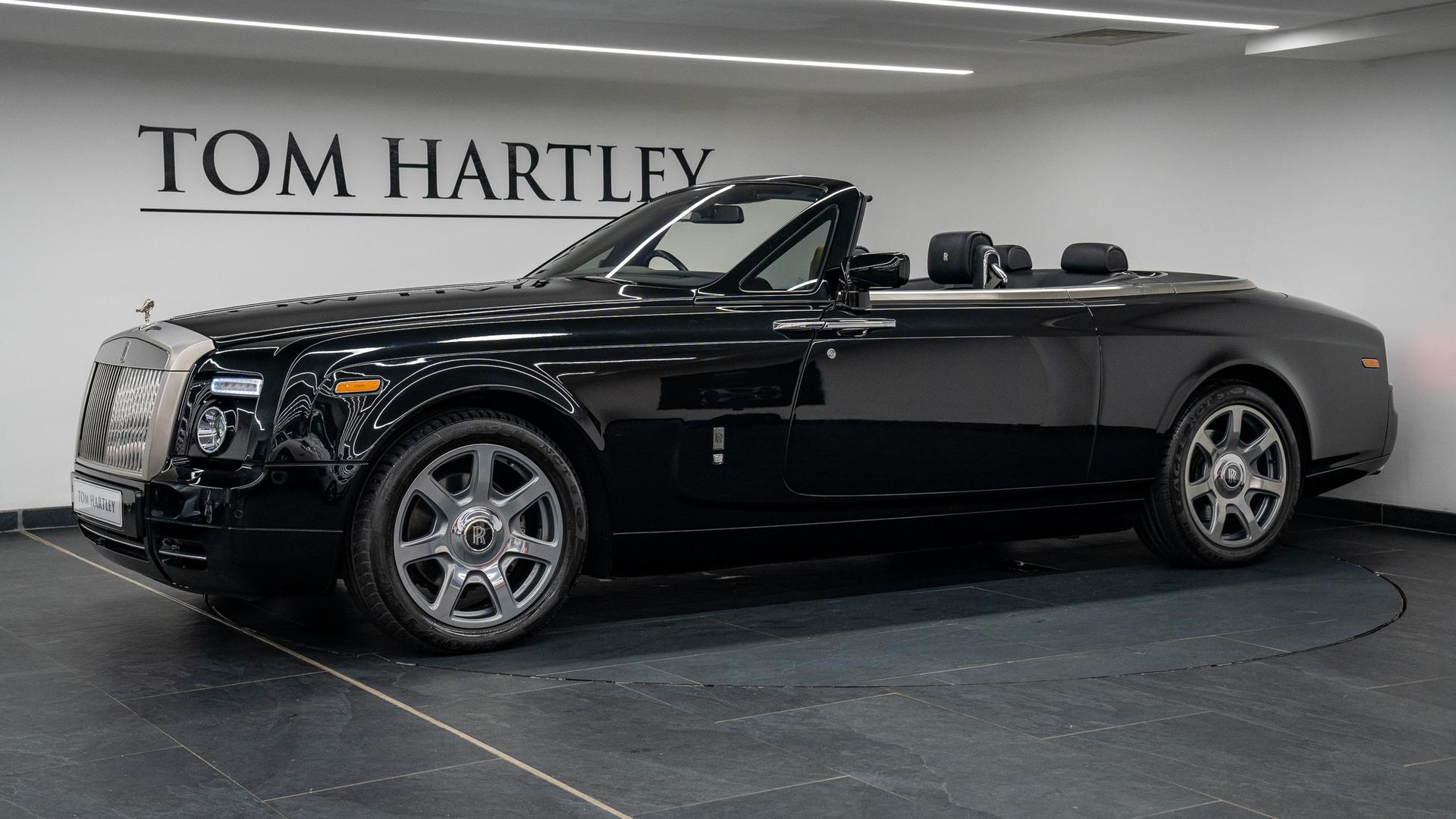 Rolls-Royce Phantom Photo e3612e05-3dae-41f0-a5fa-1d40f017e74c.jpg