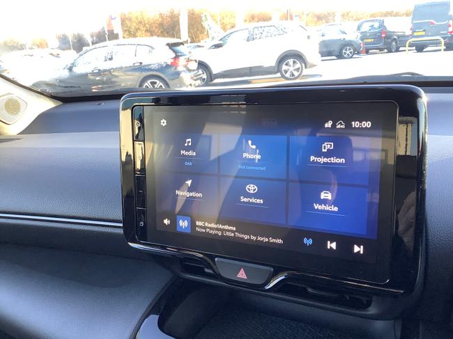 Toyota Yaris Cross Photo e363d6ac-f0a2-4ec0-8541-a269e982b1ea.JPG