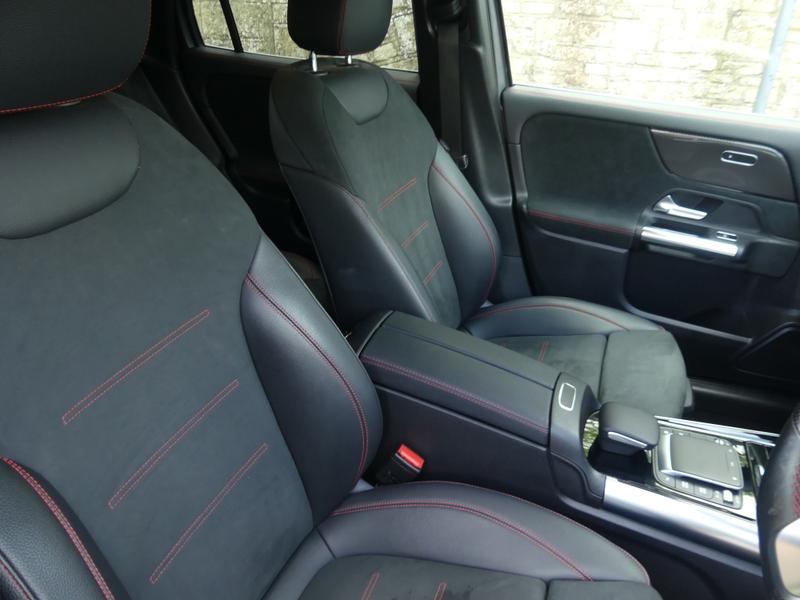 Mercedes-Benz GLA Photo e365ab05-5cf5-489c-850f-df0473087a28.jpg