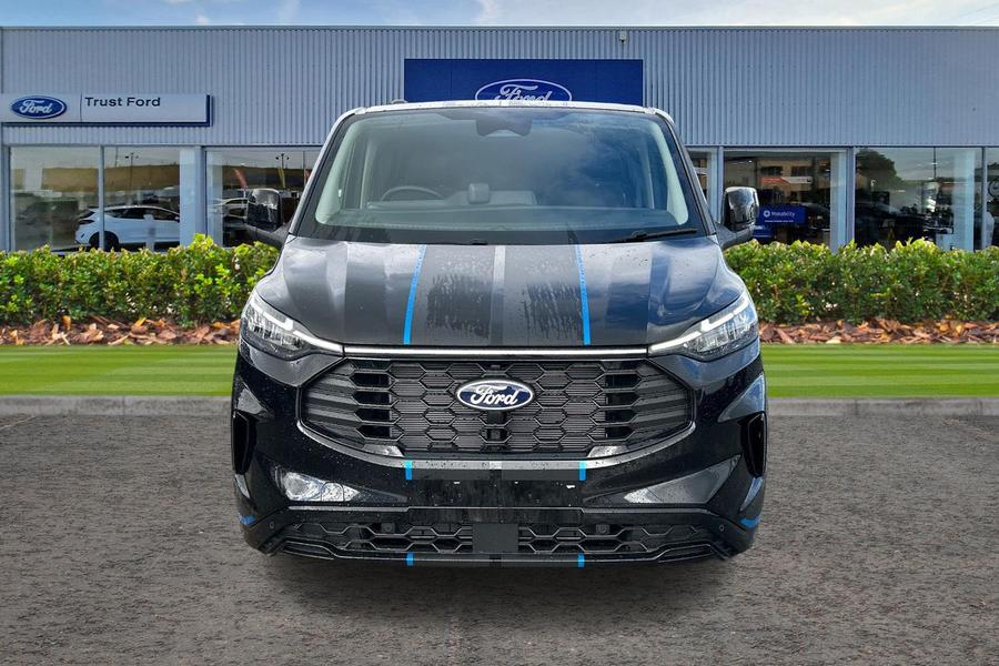 Ford TRANSIT CUSTOM Photo e37d9281-cc1c-48ba-8ce4-f5e92d697c06.jpg