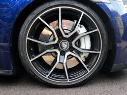 PORSCHE Taycan Photo 4