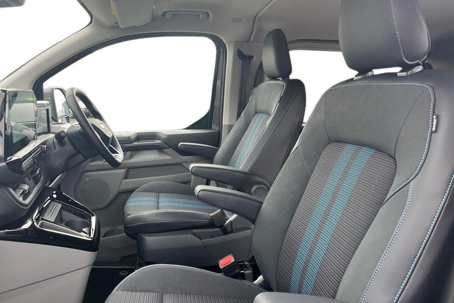 Used Ford TRANSIT CUSTOM L1DCIVPHEV02 10