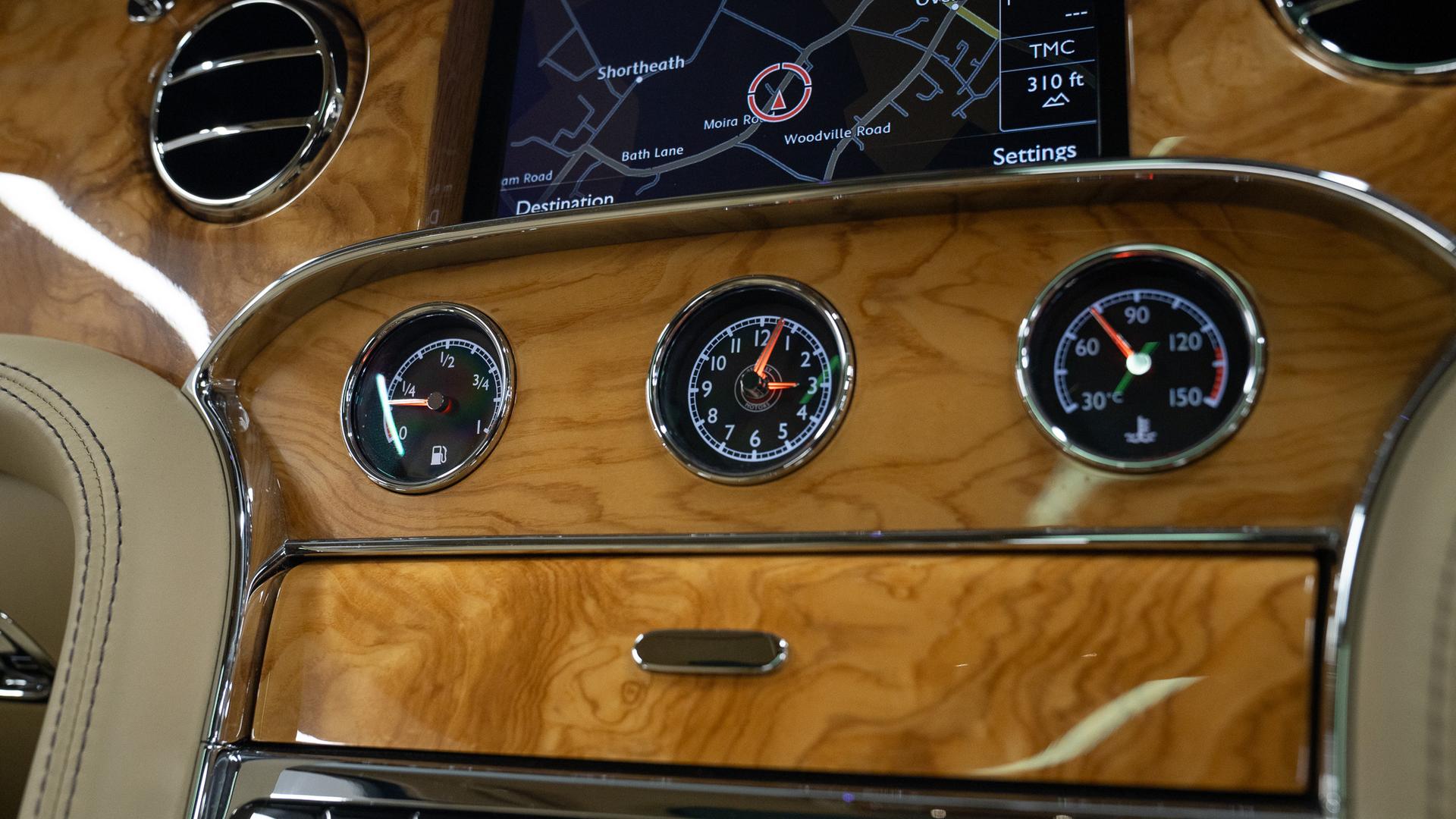 Bentley Mulsanne Photo e38b611b-0632-4077-9d3e-d35525f78c4f.jpg