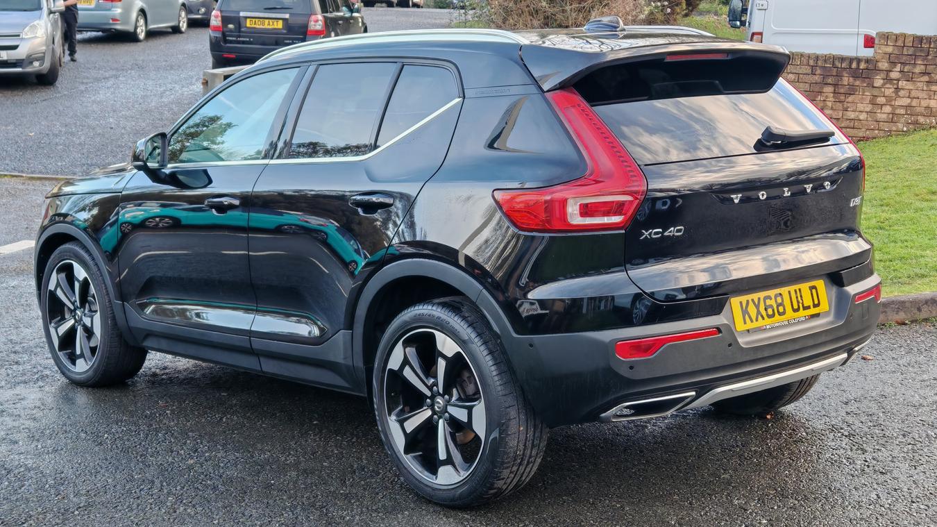 Used Volvo XC40 KX68ULD 5