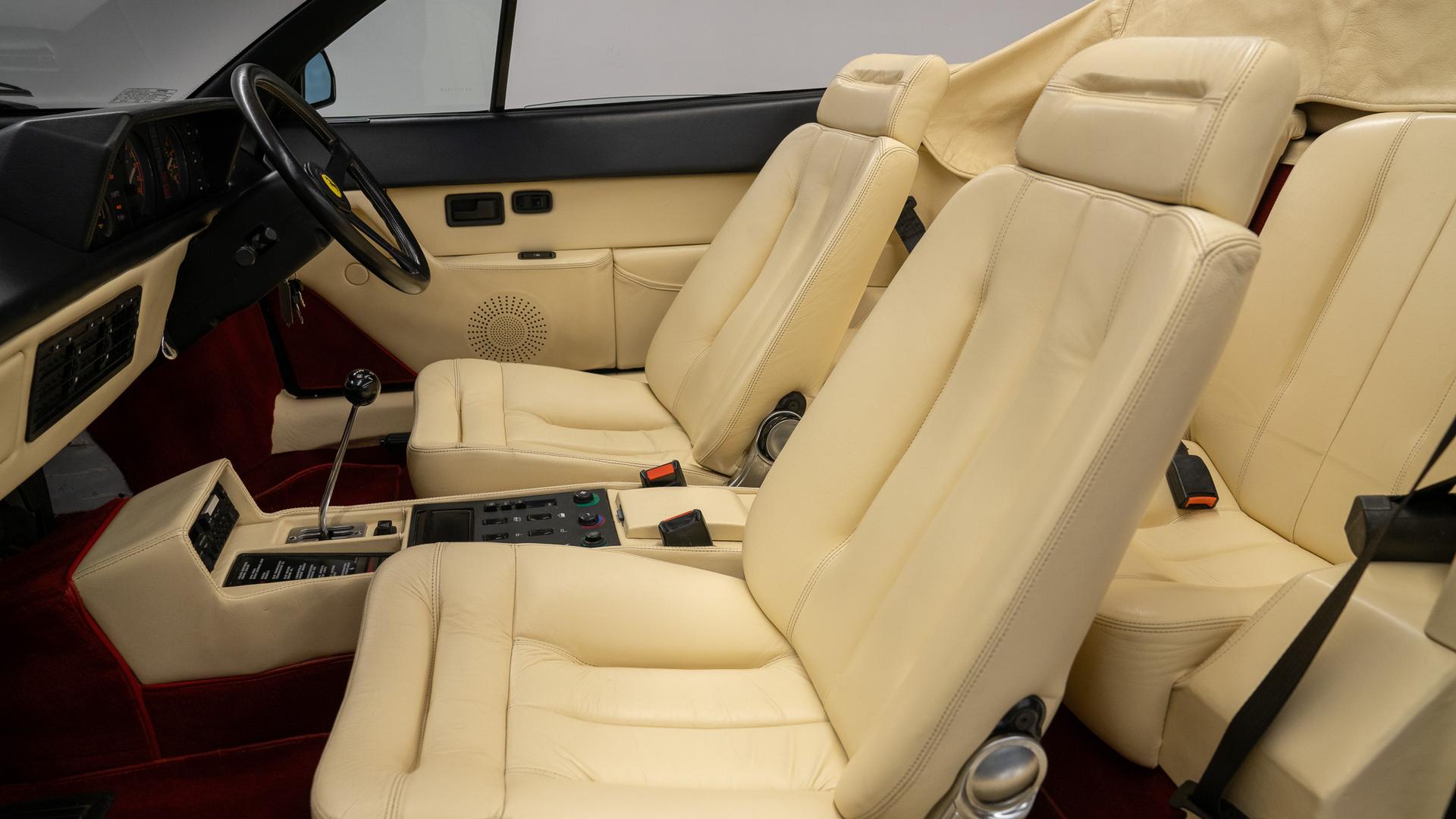 Ferrari Mondial 3.2 Cabriolet Photo e3a2ac92-33dd-4f51-9439-eb63b662c9ee.jpg