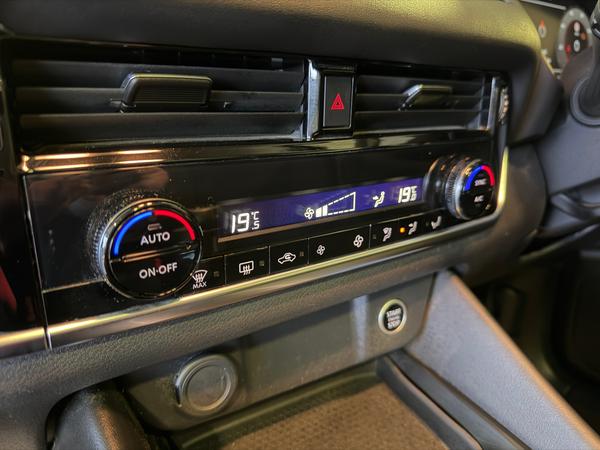 Used Nissan Qashqai MC72RLX 18