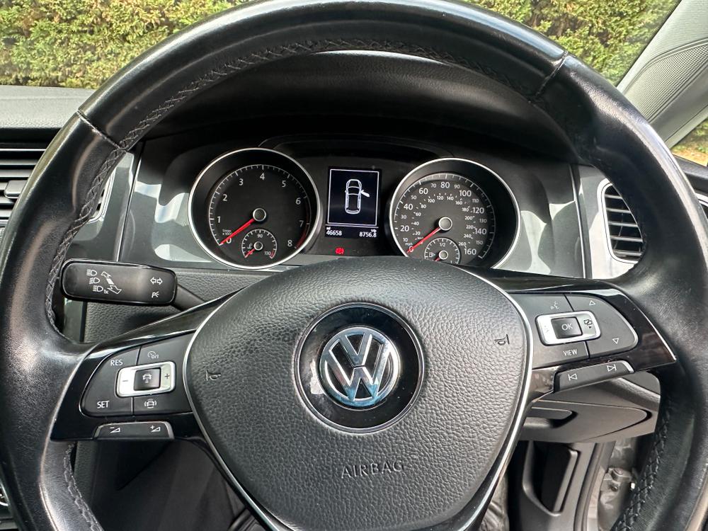 Used Volkswagen Golf GC19TFZ 9