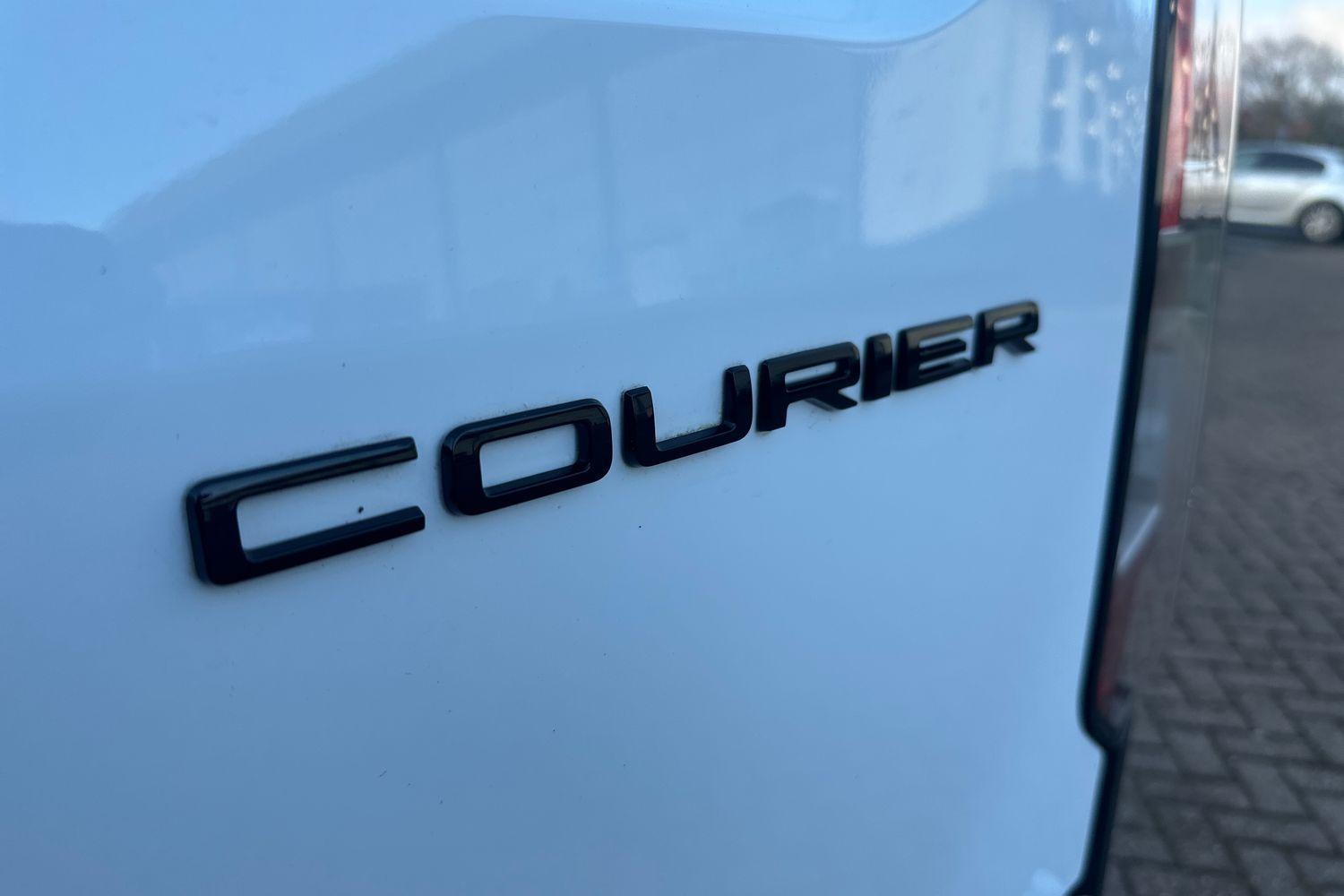 Ford TRANSIT COURIER Photo 23