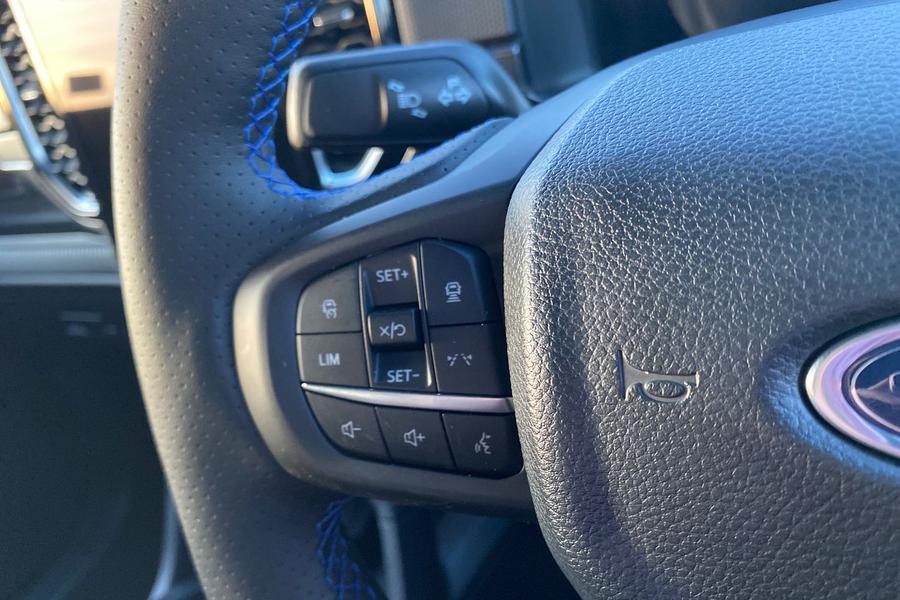 Ford RANGER Photo e3d6bbe7-d2f1-49ba-961b-58c91b796fa2.jpg