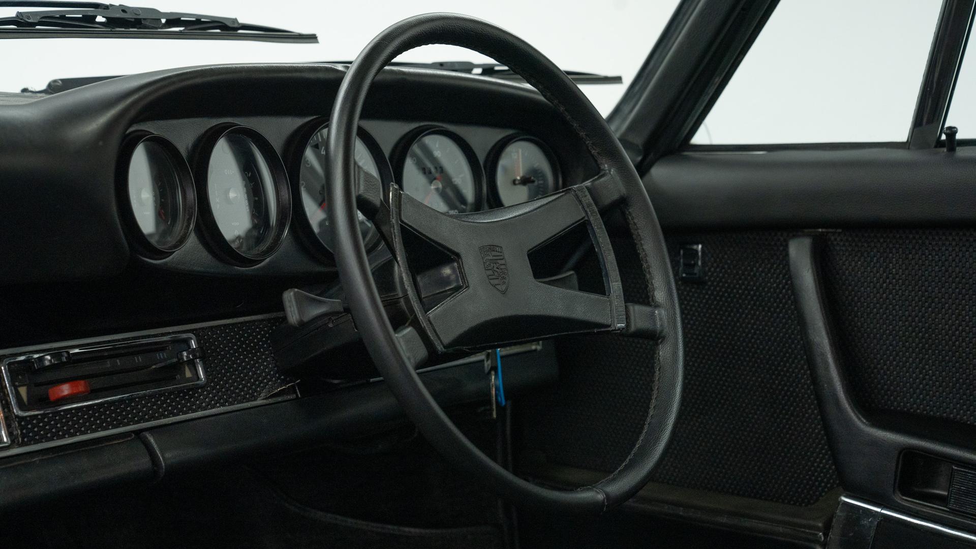 Porsche 911 Photo e4050539-155a-490a-b725-cca2db3bb1f8.jpg