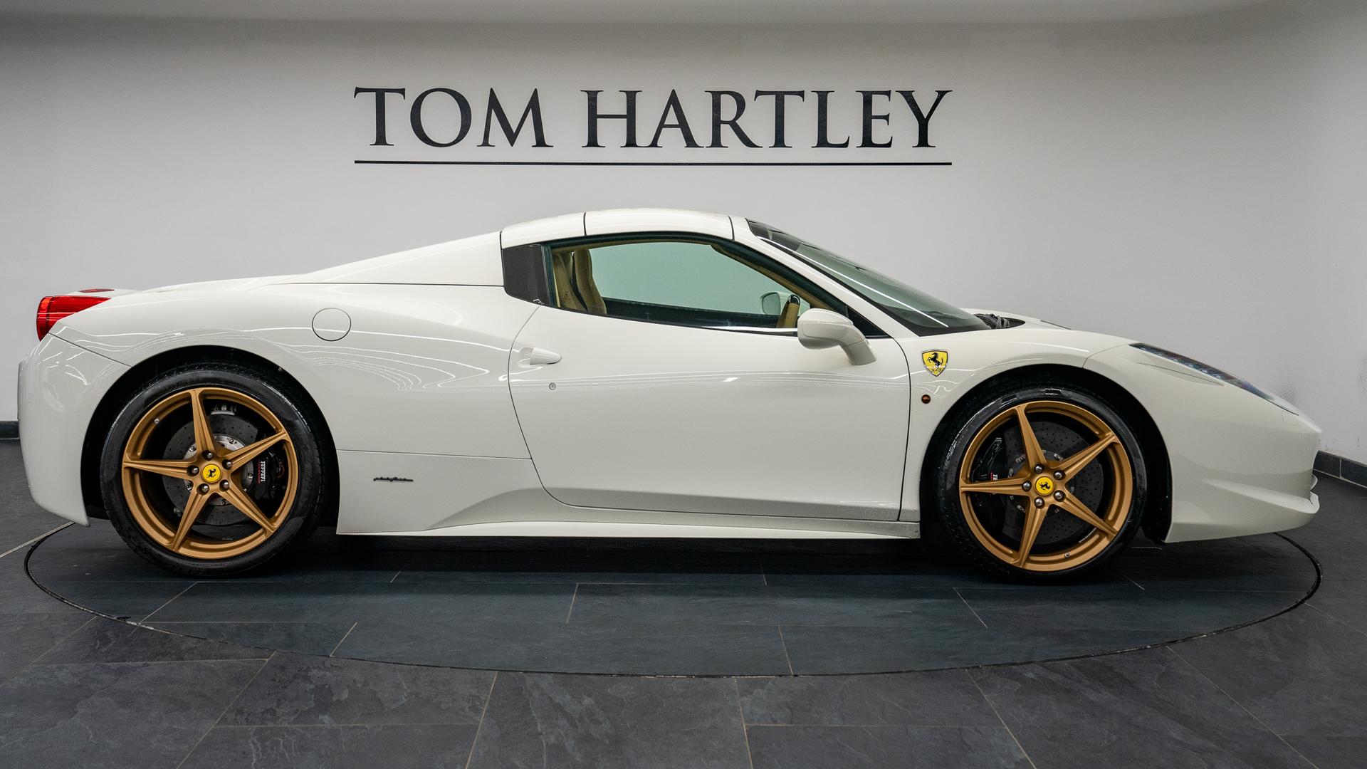 Ferrari 458 Photo e412d5a4-2d63-4d9d-bc90-721362565fdf.jpg