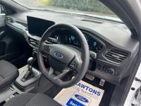 Ford Focus Photo 16