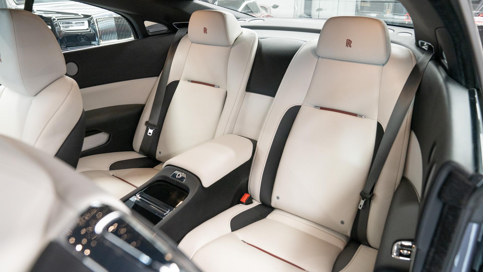 Rolls-Royce Wraith Photo e43c9bb2-551f-4fc7-b124-936268944a89.jpg