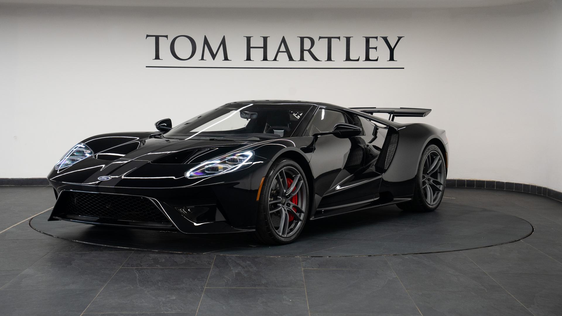 Ford GT Photo e43eb803-4842-4b12-9dfc-3422e54cf47c.jpg