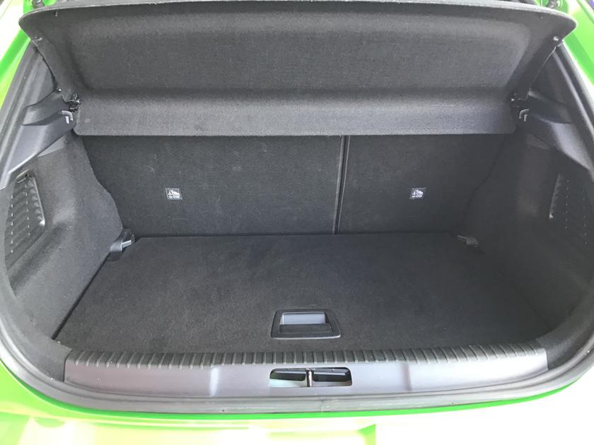 Vauxhall Mokka Photo e45fc371-4ae3-4796-829e-4b7d1904fef1.jpg