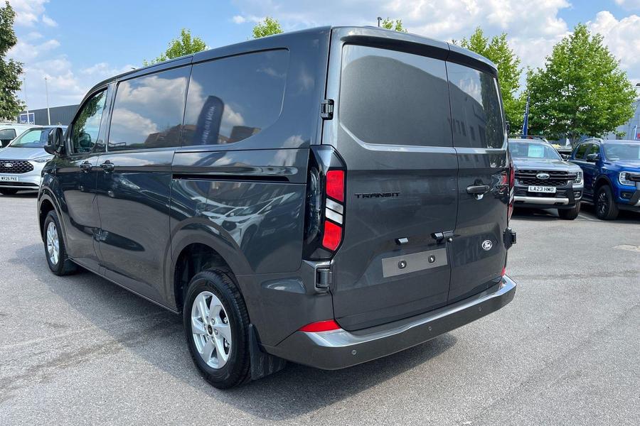 Ford TRANSIT CUSTOM Photo e462b89c-12cf-46be-badc-3cba7dc662ec.jpg
