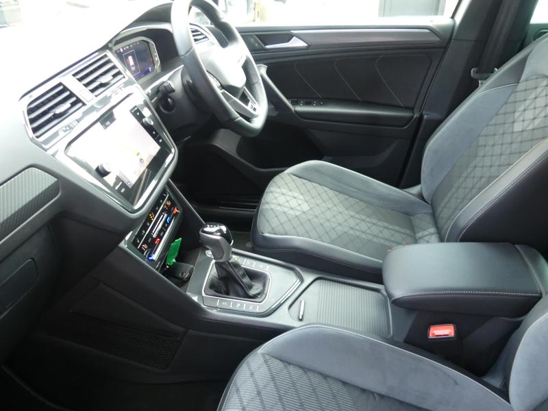Volkswagen Tiguan Photo e4658f94-333c-476c-975f-cb7a0af39525.jpg
